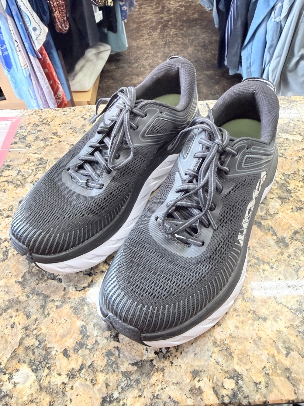 HOKA Bondi 7 Wide Women’s 9.5 D Black White Running Walking Shoes